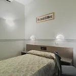 Отель Garibaldi