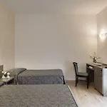 Отель Garibaldi