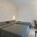 Отель Garibaldi