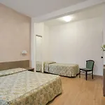 Отель Garibaldi Местре