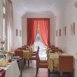 Отель Garibaldi