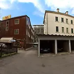 Garibaldi 3*