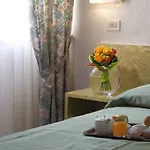 Garibaldi Отель 3*