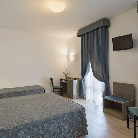 Garibaldi 3*